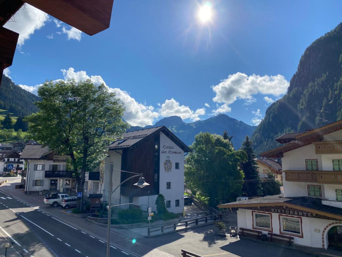 Calore Di Una Casa Di Montagna 坎皮泰洛迪法萨 外观 照片