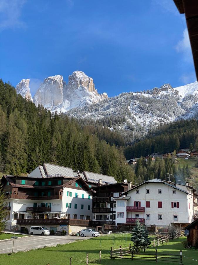 Calore Di Una Casa Di Montagna 坎皮泰洛迪法萨 外观 照片