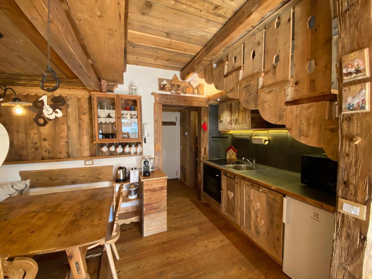 Calore Di Una Casa Di Montagna 坎皮泰洛迪法萨 外观 照片